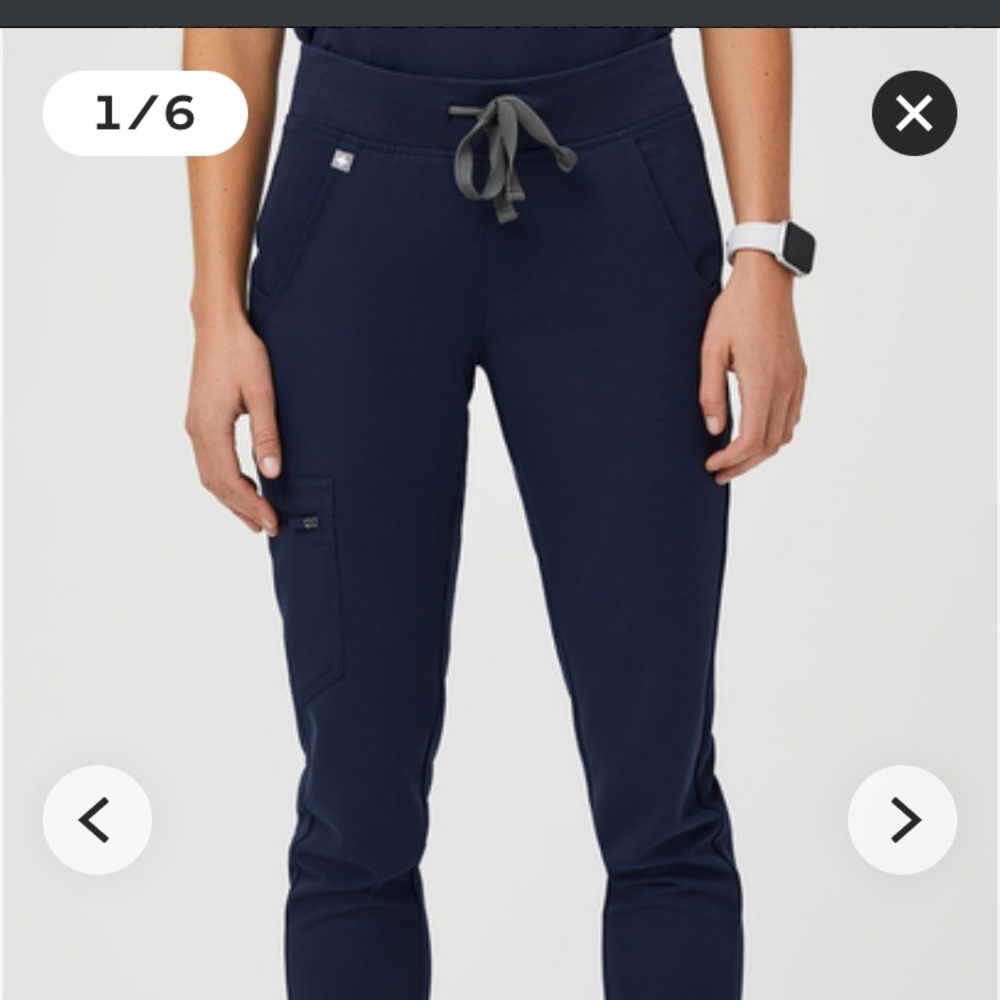 Figs Zamora jogger scrub pants in navy
